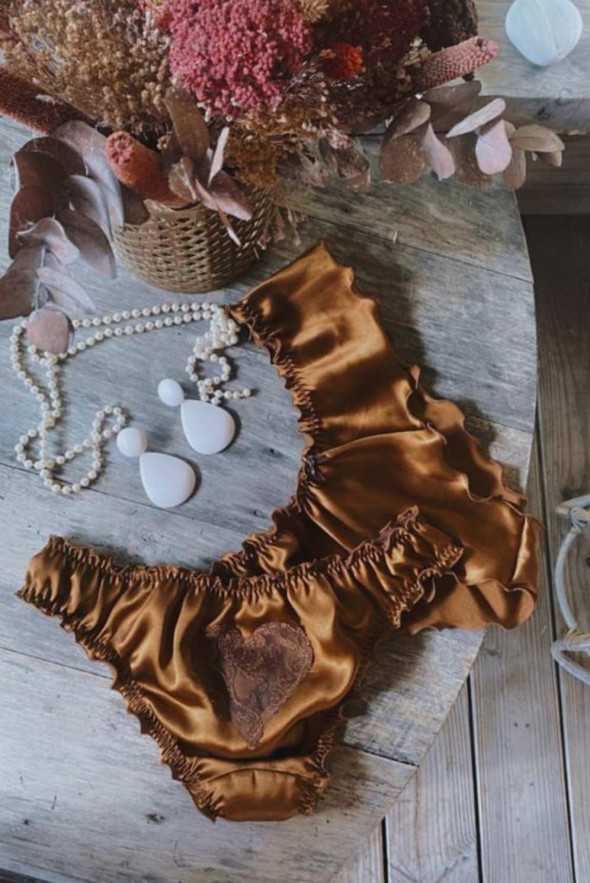 Bas de lingerie shorty flottant Heart of Gold en soie - lingerie fine fabrication française
